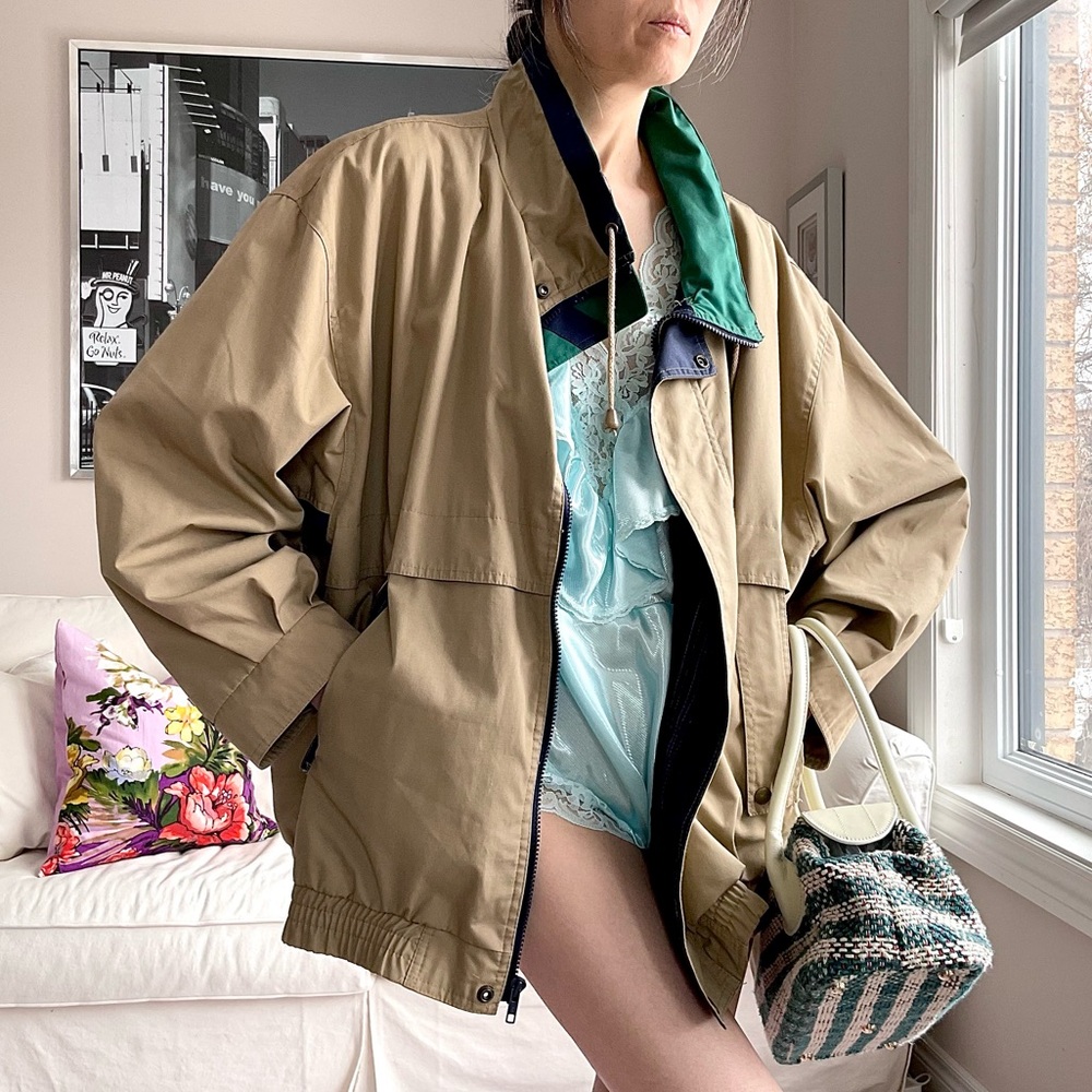 Khaki colourblock outdoor jacket
